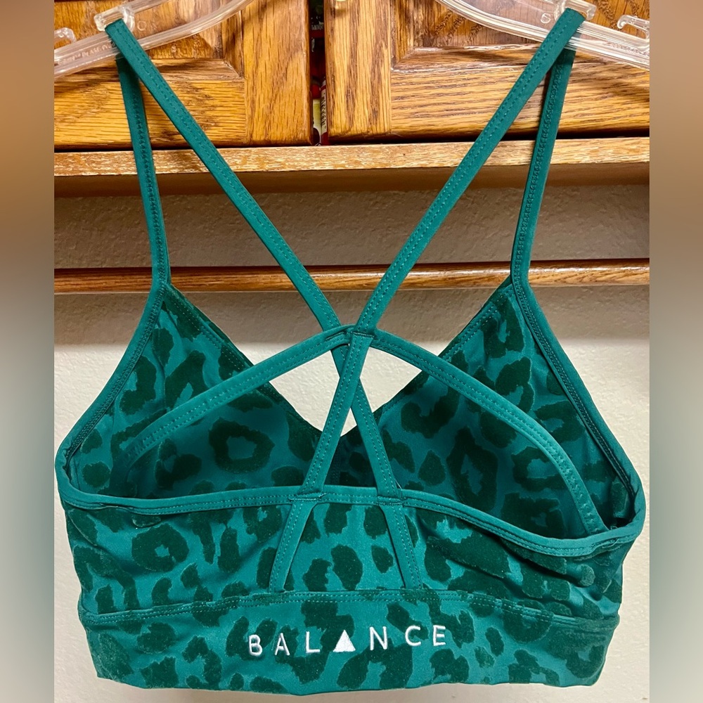 BALANCE ATHLETICA- NOW VITALITY Emerald Green Leopard Sports Bra - Picture 7 of 12